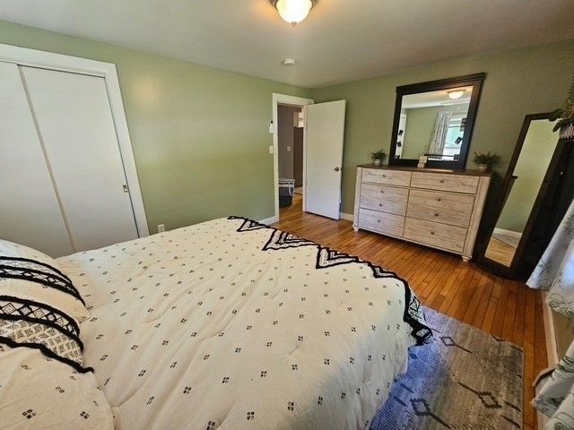82 Walnut St, North Brookfield, MA 01535