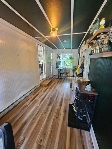 82 Walnut St, North Brookfield, MA 01535