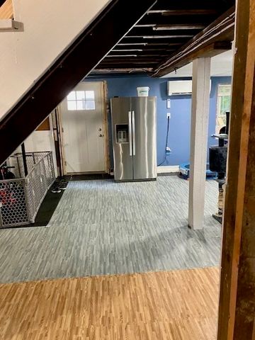 82 Walnut St, North Brookfield, MA 01535