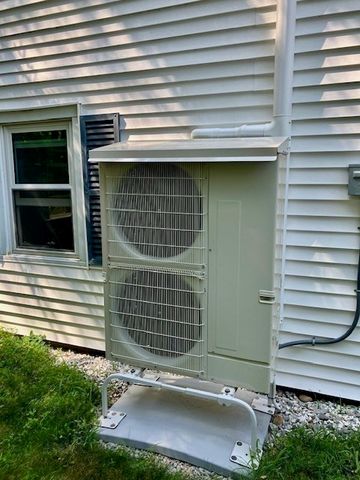 82 Walnut St, North Brookfield, MA 01535