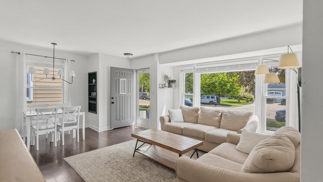 2905 Benjamin Avenue, Royal Oak City, MI 48073