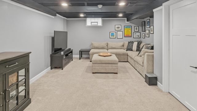 2905 Benjamin Avenue, Royal Oak City, MI 48073