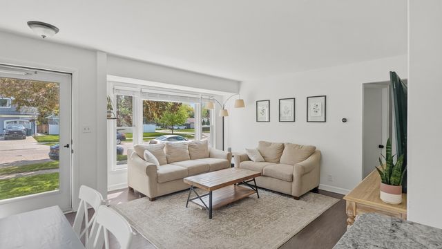 2905 Benjamin Avenue, Royal Oak City, MI 48073