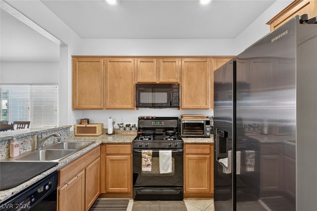 7820 Pine Warbler Way, North Las Vegas, NV 89084