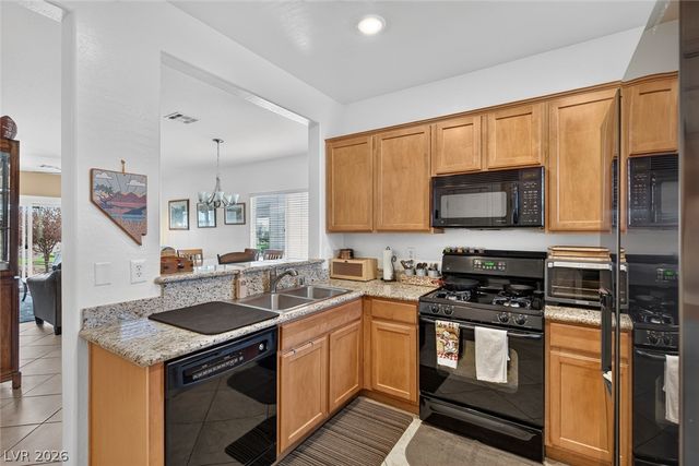 7820 Pine Warbler Way, North Las Vegas, NV 89084