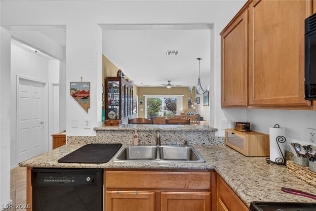 7820 Pine Warbler Way, North Las Vegas, NV 89084