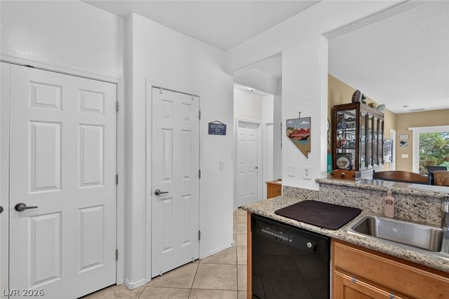 7820 Pine Warbler Way, North Las Vegas, NV 89084