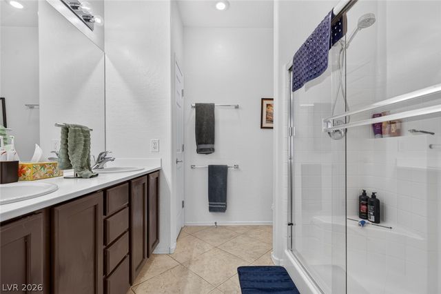 7820 Pine Warbler Way, North Las Vegas, NV 89084