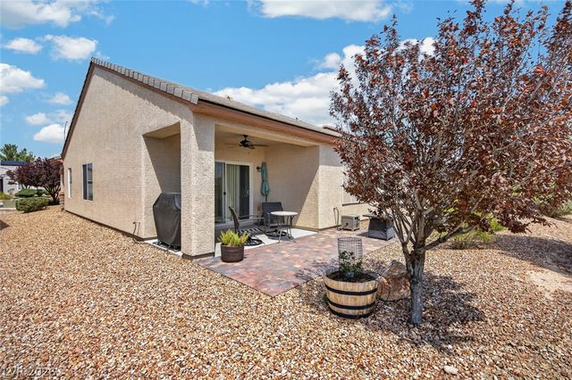 7820 Pine Warbler Way, North Las Vegas, NV 89084