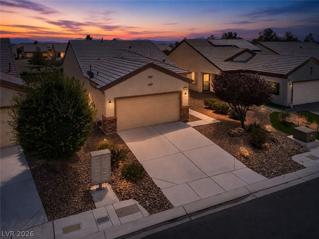7820 Pine Warbler Way, North Las Vegas, NV 89084