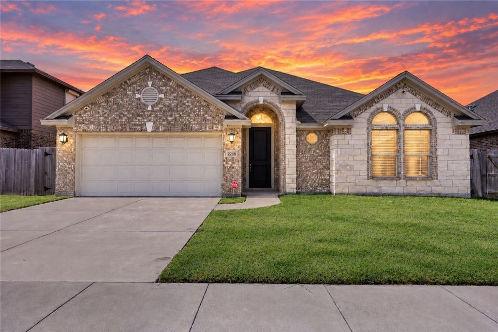 2205 Pajaro Lane, Corpus Christi, TX 78414