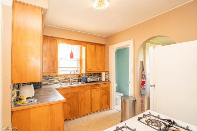 1002 29th Street NE, Canton, OH 44714