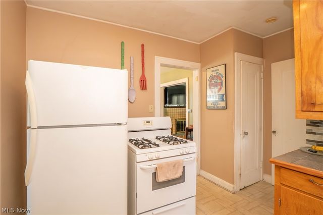 1002 29th Street NE, Canton, OH 44714