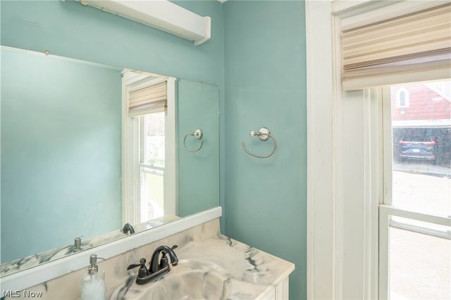 1002 29th Street NE, Canton, OH 44714