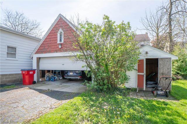 1002 29th Street NE, Canton, OH 44714