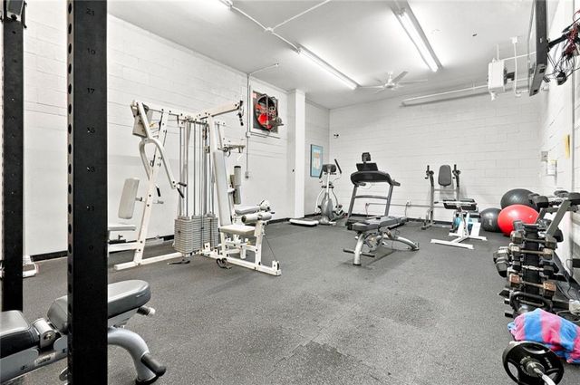 3060 Pharr Court North NW 207, Atlanta, GA 30305