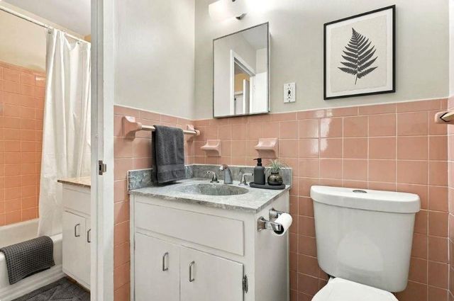 3060 Pharr Court North NW 207, Atlanta, GA 30305