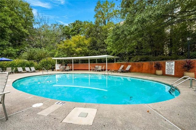 3060 Pharr Court North NW 207, Atlanta, GA 30305
