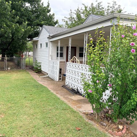 2101 14th Avenue, Mineral Wells, TX 76067