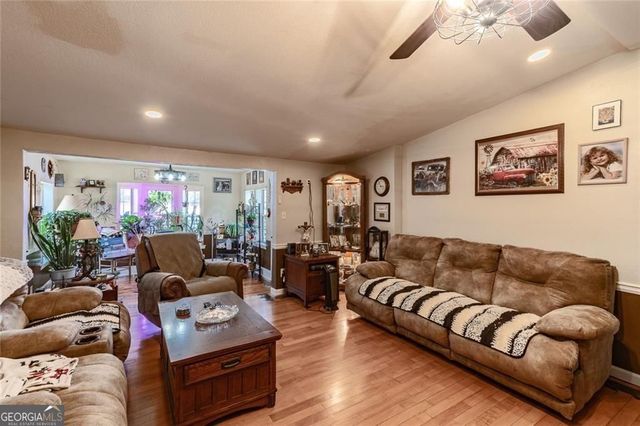 922 Old Dahlonega Highway, Dahlonega, GA 30533