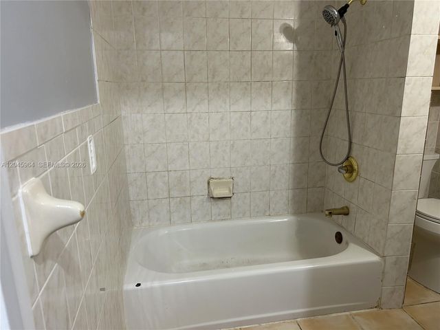 1355 NW 86th St, Miami, FL 33147