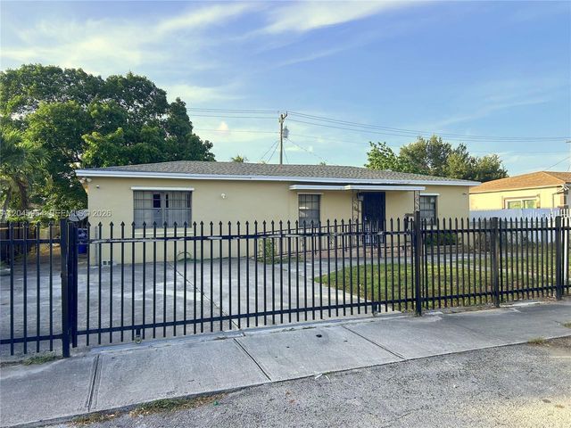 1355 NW 86th St, Miami, FL 33147