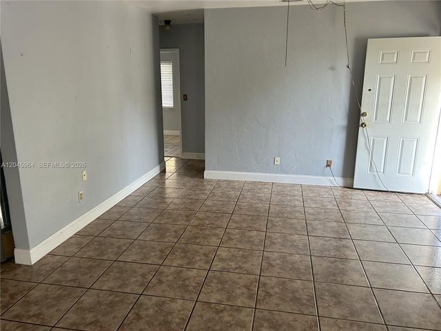 1355 NW 86th St, Miami, FL 33147