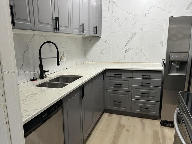 1355 NW 86th St, Miami, FL 33147