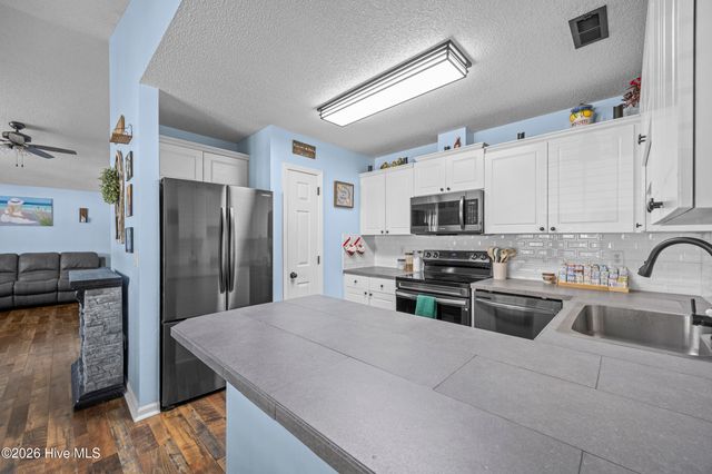 636 Brewster Lane, Wilmington, NC 28412