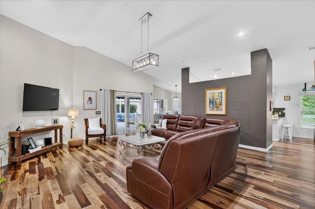 5539 AVENUE DU SOLEIL, Lutz, FL 33558
