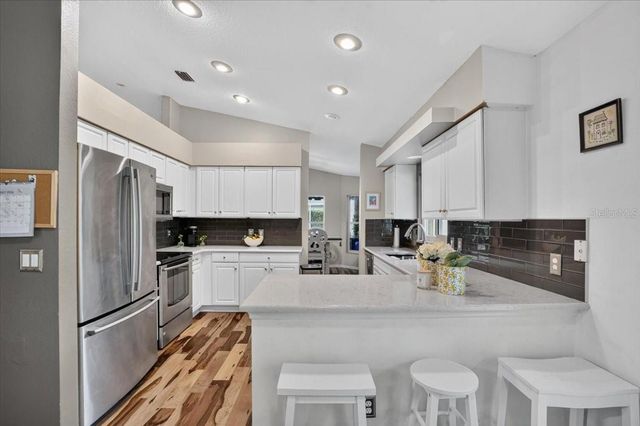 5539 AVENUE DU SOLEIL, Lutz, FL 33558