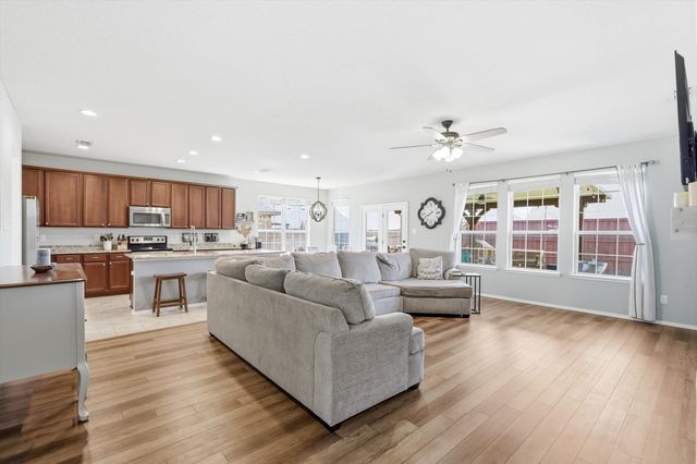 253 Calvert Street, Waxahachie, TX 75165