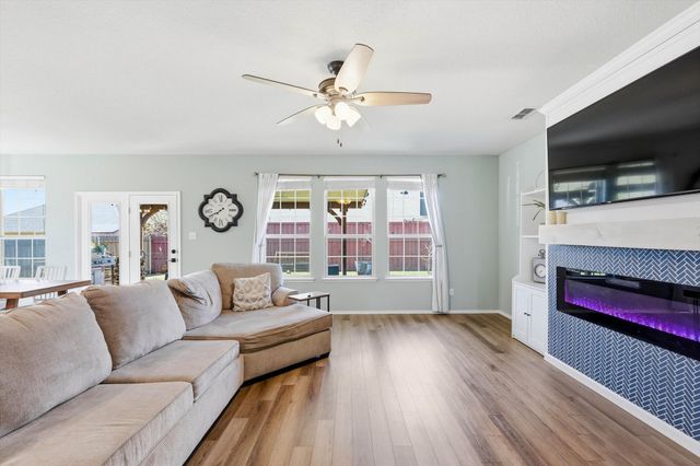 253 Calvert Street, Waxahachie, TX 75165