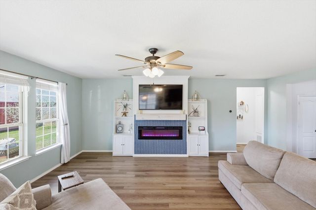 253 Calvert Street, Waxahachie, TX 75165