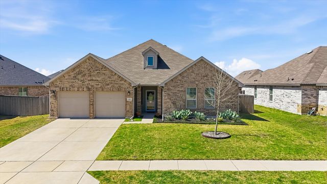 253 Calvert Street, Waxahachie, TX 75165