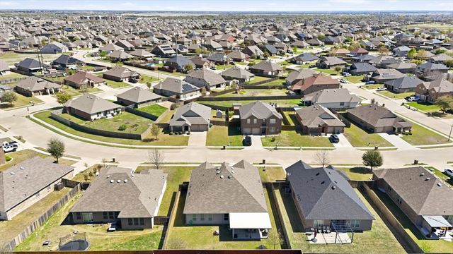 253 Calvert Street, Waxahachie, TX 75165