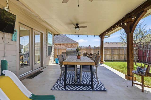 253 Calvert Street, Waxahachie, TX 75165