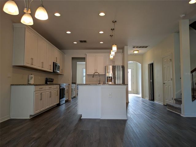 19314 LONG LAKE RANCH BOULEVARD, Lutz, FL 33558