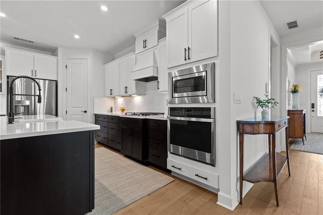 170 Erie Point, Hoschton, GA 30548