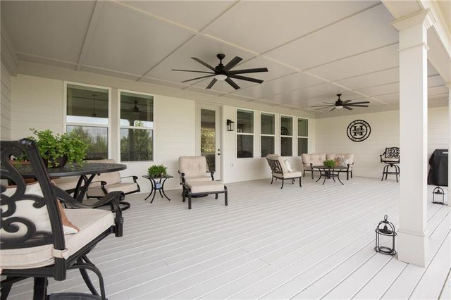 170 Erie Point, Hoschton, GA 30548