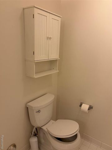 28518 Carlton Way Drive, Novi, MI 48377