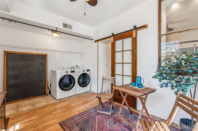 2921 Virginia Avenue, St Louis, MO 63118