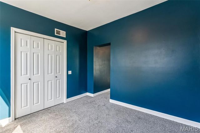 2921 Virginia Avenue, St Louis, MO 63118