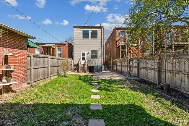 2921 Virginia Avenue, St Louis, MO 63118