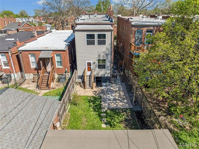 2921 Virginia Avenue, St Louis, MO 63118
