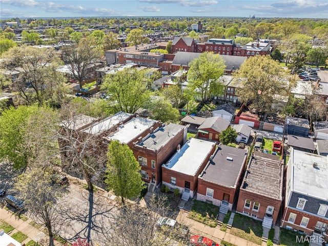 2921 Virginia Avenue, St Louis, MO 63118