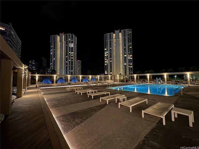 410 Atkinson Drive 1618, Honolulu, HI 96814
