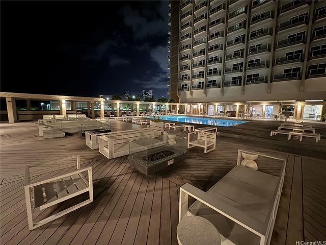 410 Atkinson Drive 1618, Honolulu, HI 96814