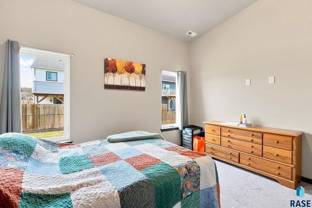6636 W 6th Pl Place, Sioux Falls, SD 57107