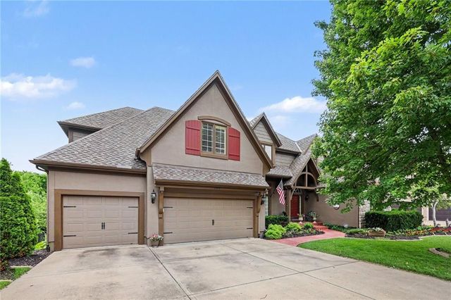 11919 W 139th Terrace, Overland Park, KS 66221